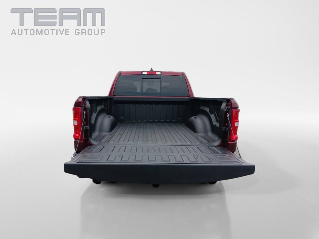 Used 2025 RAM 1500 Laramie AWD/4WD image 29