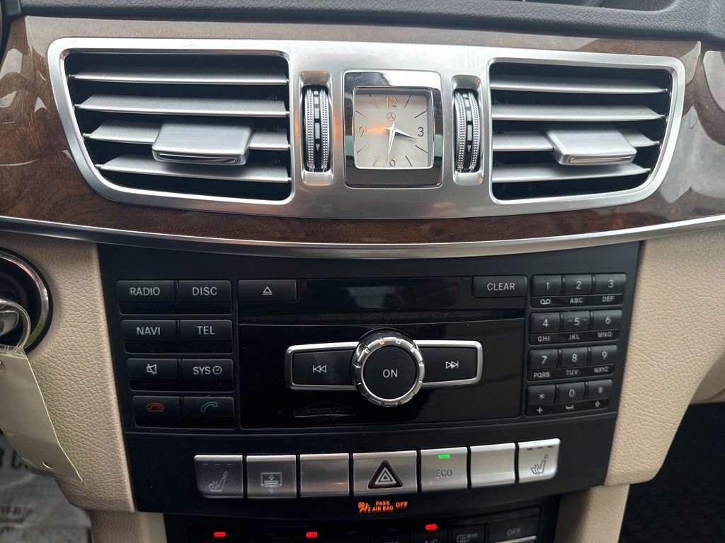 Used 2015 Mercedes-Benz E 350 4MATIC Sedan image 38