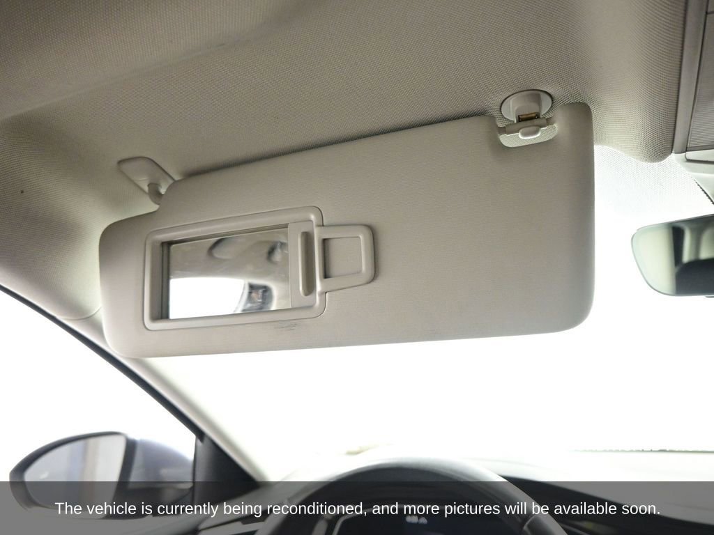 Used 2022 Volkswagen Jetta SE image 24