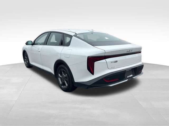 Certified 2025 Kia K4 LXS image 5