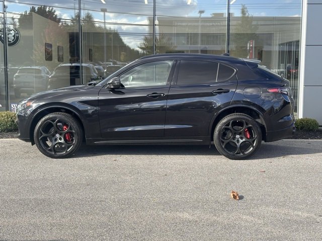 New 2025 Alfa Romeo Stelvio Sprint w/ Veloce Package image 3