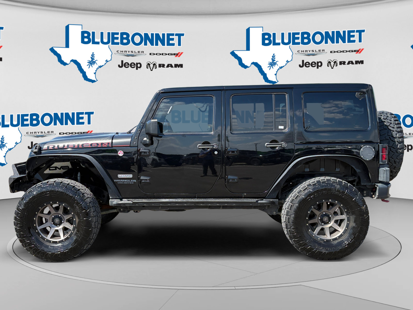 Used 2017 Jeep Wrangler Unlimited Rubicon AWD/4WD image 8