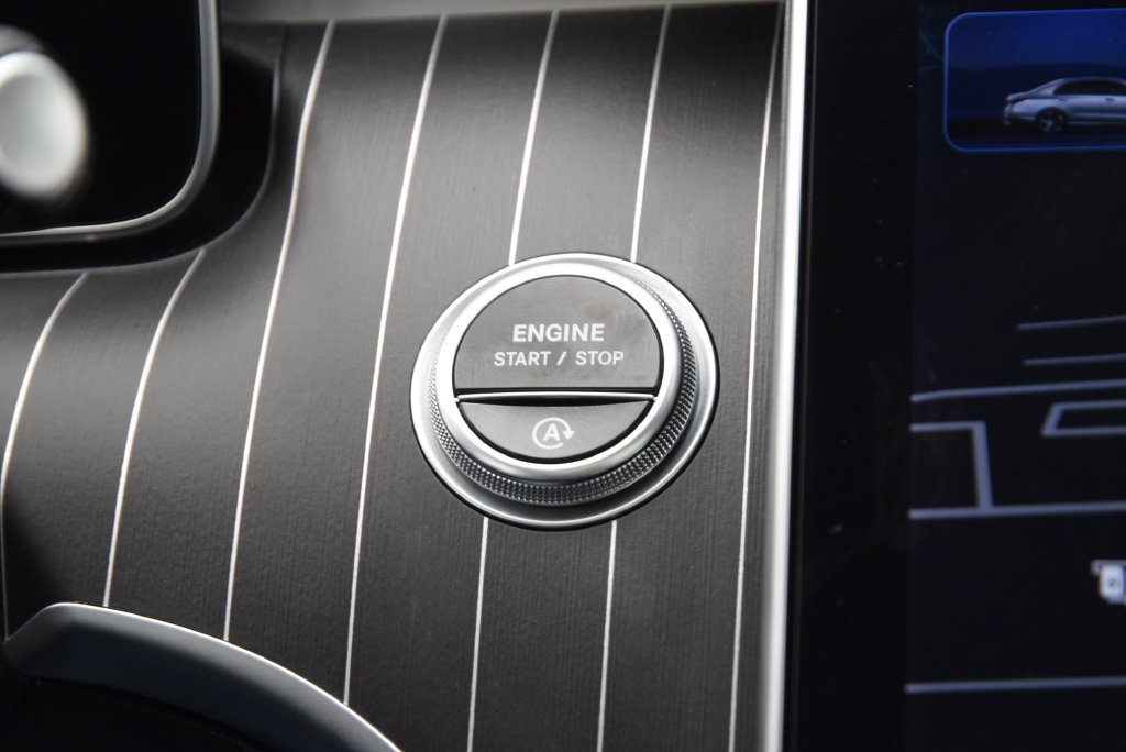 Certified 2024 Mercedes-Benz C 300 4MATIC Sedan image 31