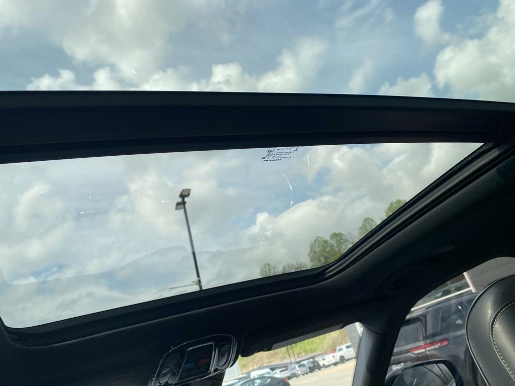 Used 2022 Jeep Grand Cherokee Overland image 17