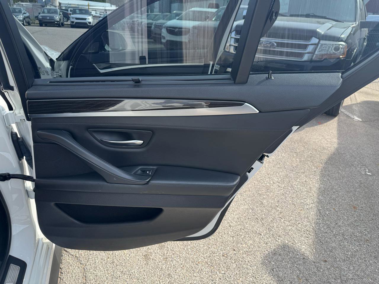 Used 2016 BMW 550i xDrive Sedan AWD/4WD image 20