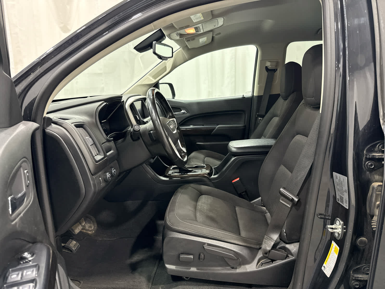Certified 2020 GMC Canyon SLE w/ Elevation Edition AWD/4WD image 11