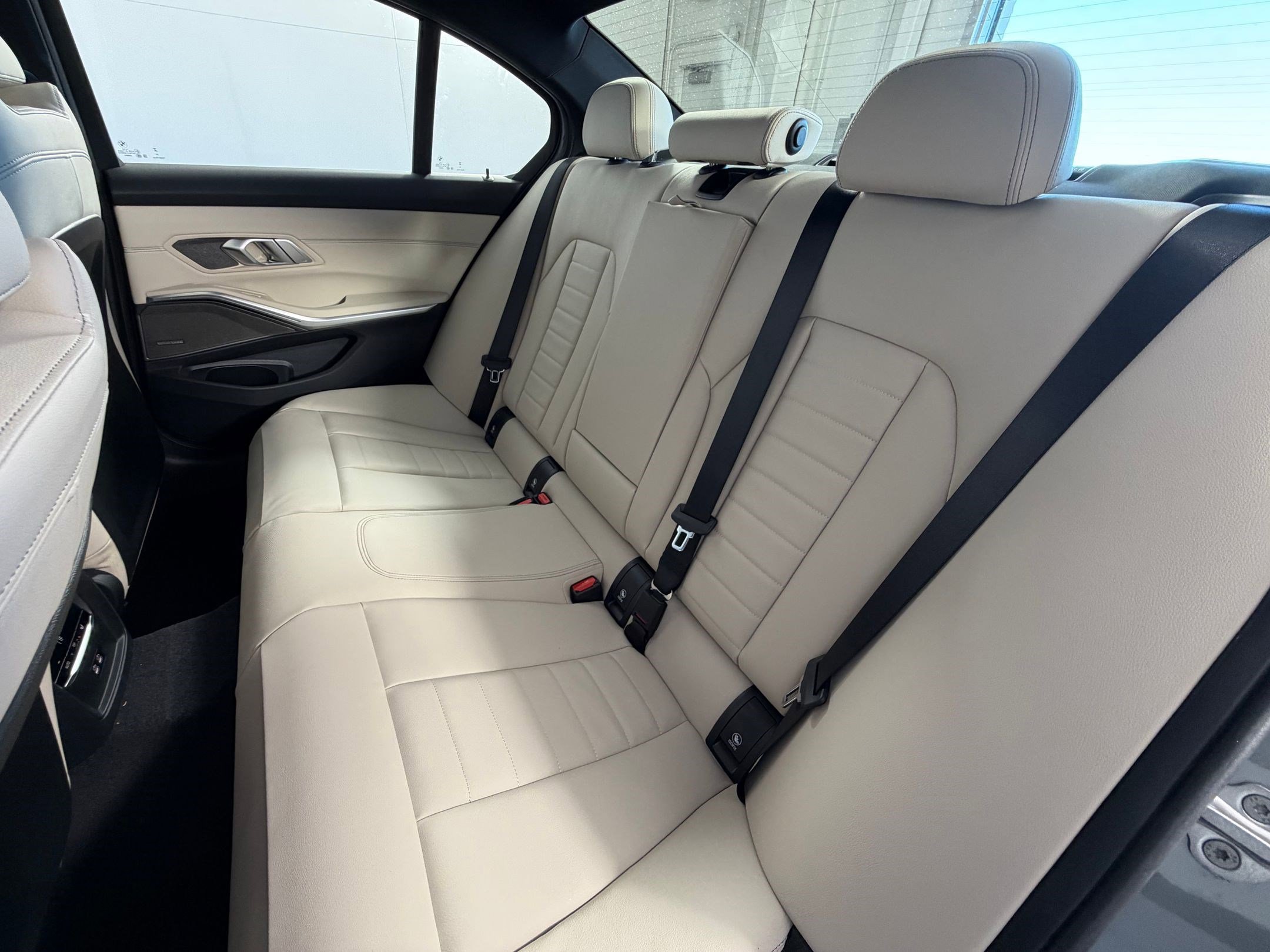 New 2026 BMW 330i Sedan w/ Premium Package image 29