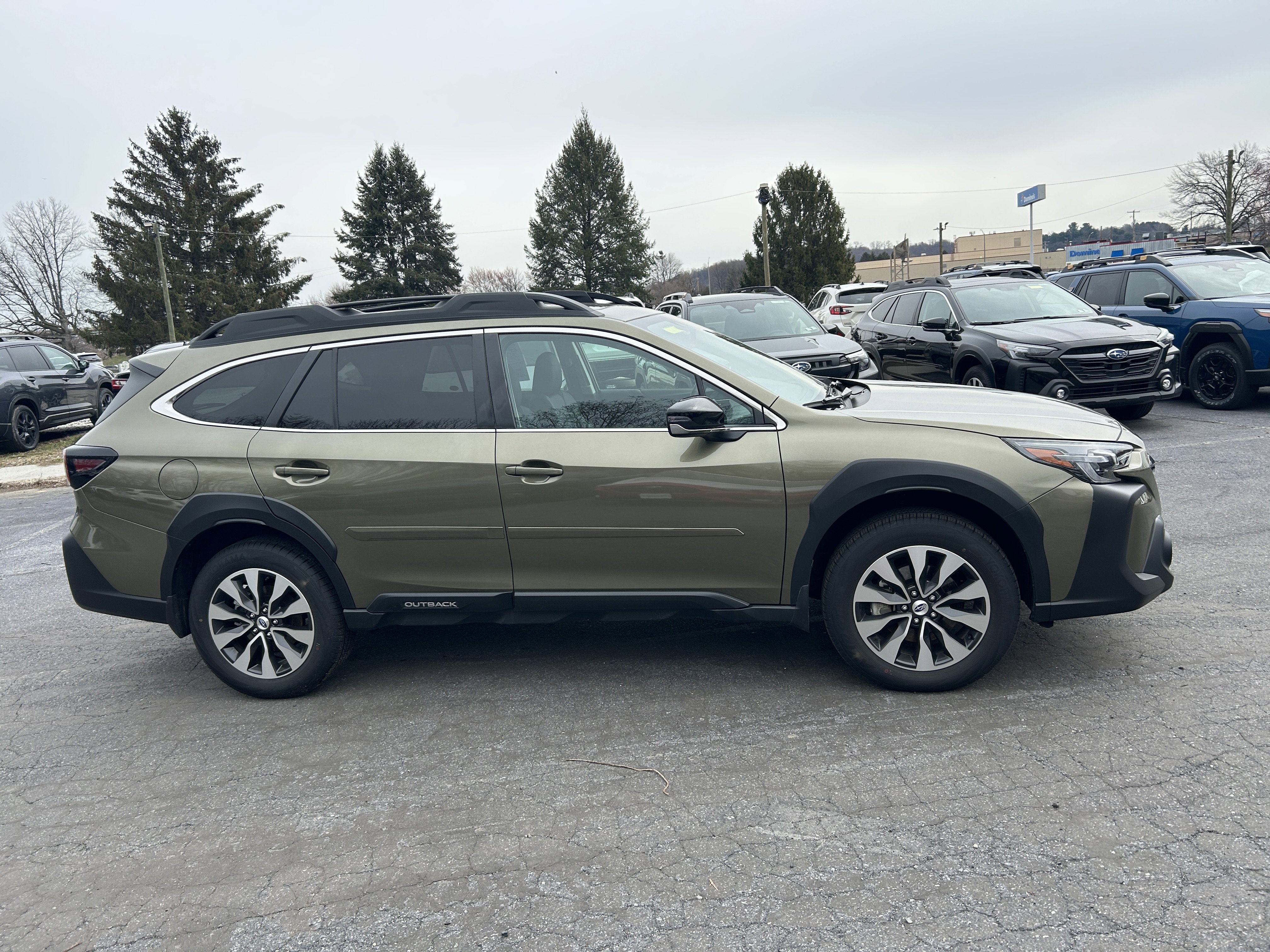 Certified 2025 Subaru Outback Limited image 2