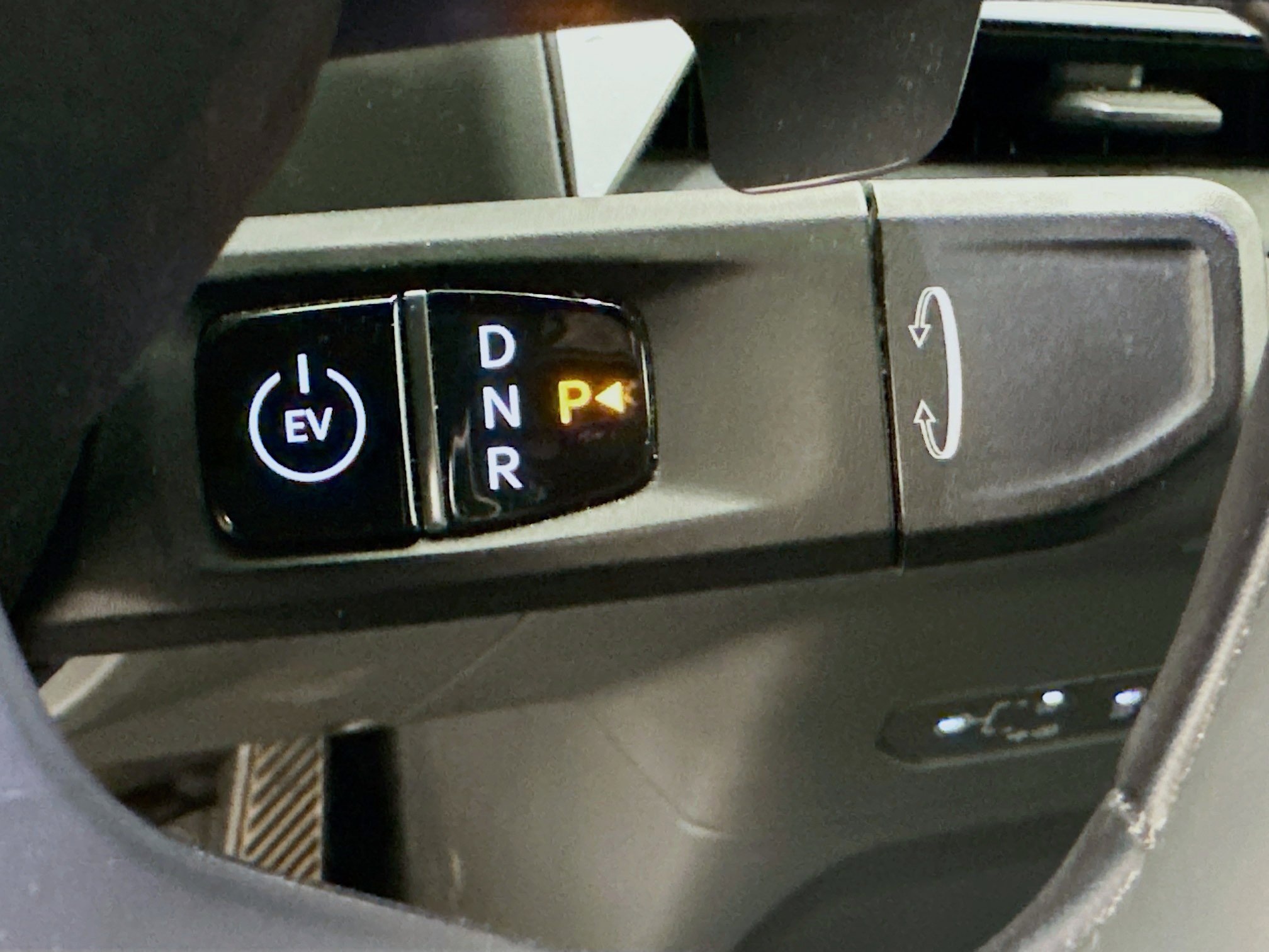 Used 2024 Kia EV9 Wind image 25