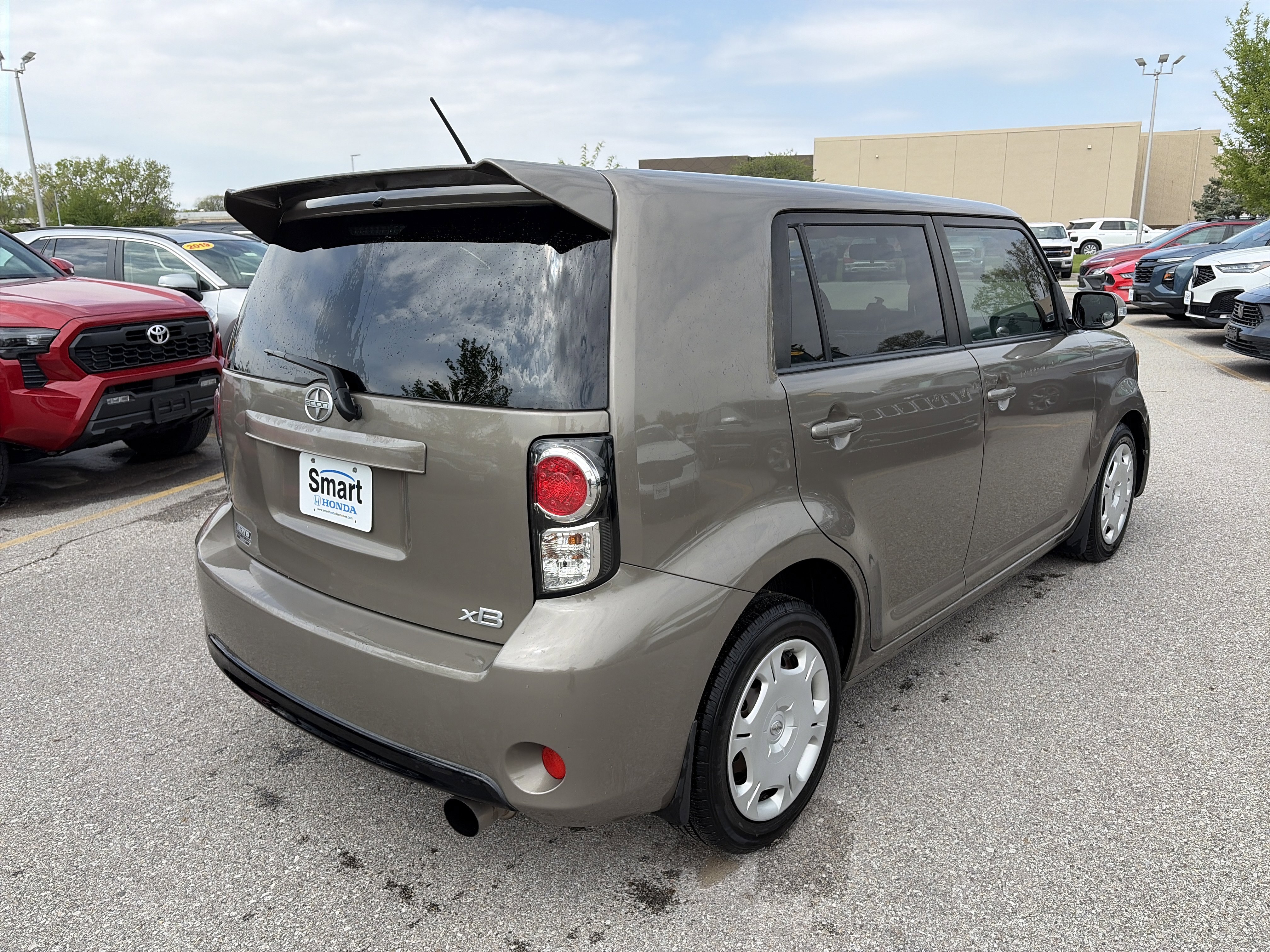 Used 2013 Scion xB FWD image 5