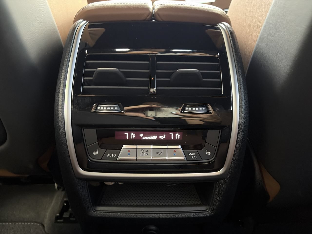 Used 2027 BMW X6 M Competition w/ Executive Package AWD/4WD image 30