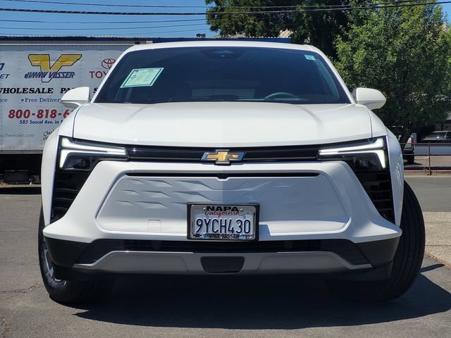 Used 2025 Chevrolet Blazer EV LT AWD/4WD image 3