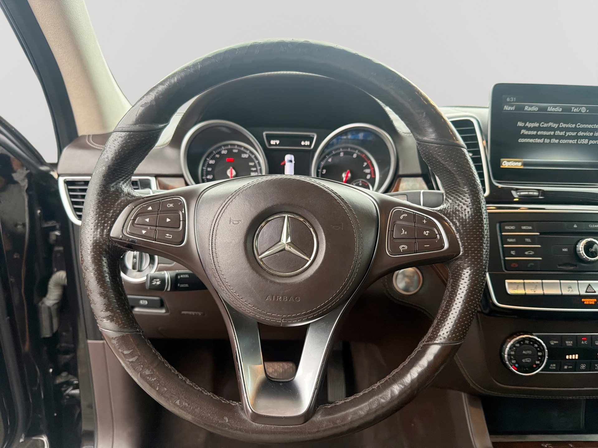 Used 2017 Mercedes-Benz GLS 550 4MATIC image 11