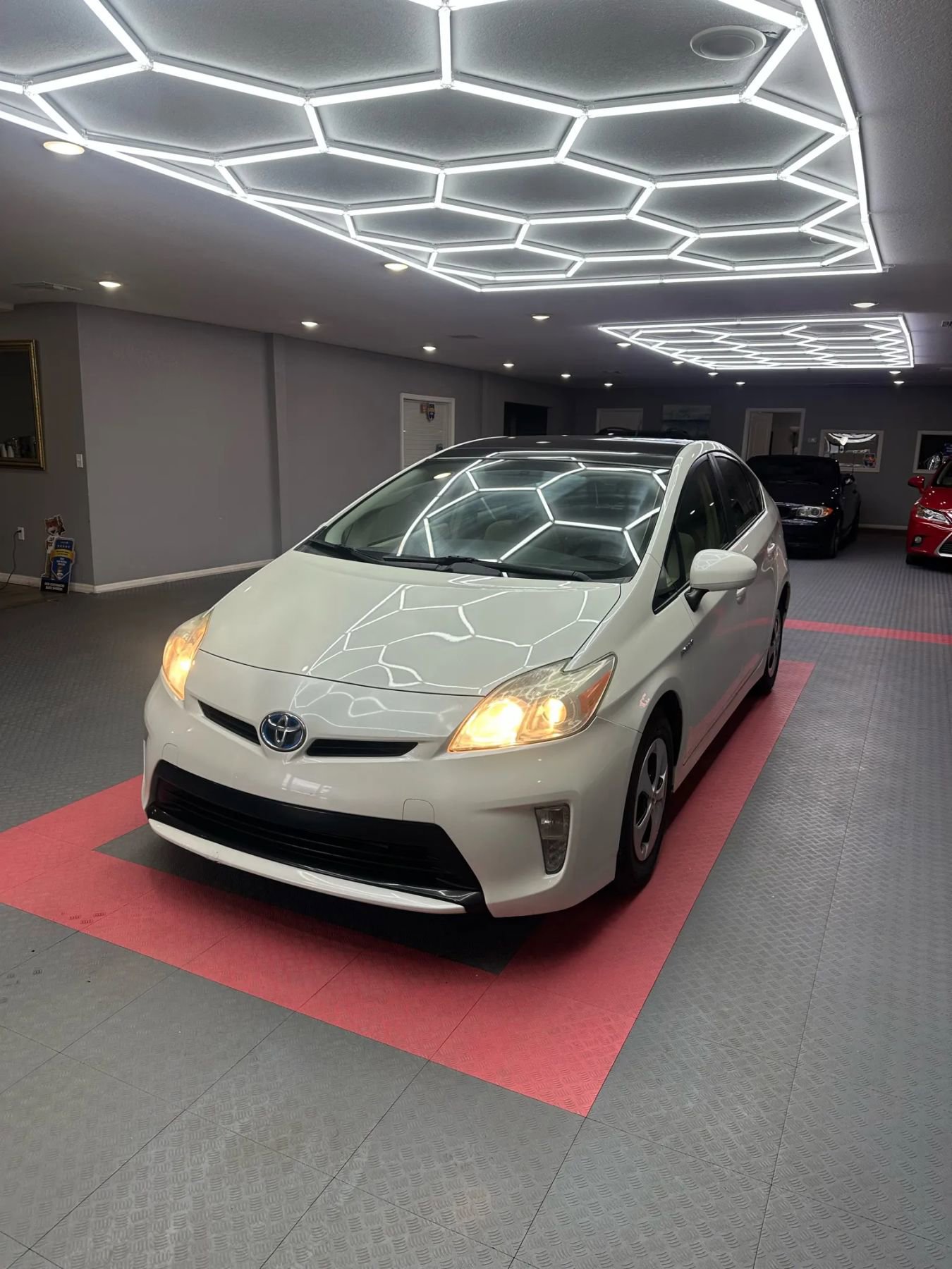 Used 2013 Toyota Prius Three w/ Solar Roof Pkg image 2