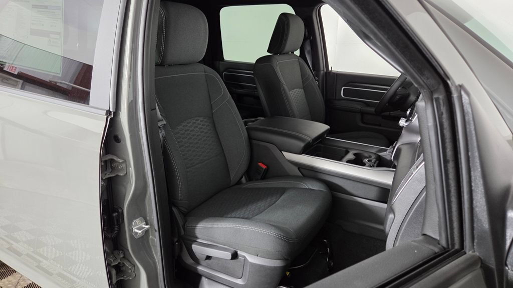 New 2026 RAM 2500 Big Horn AWD/4WD image 36