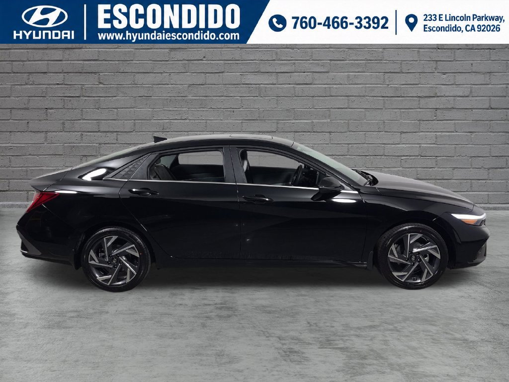 New 2026 Hyundai Elantra Limited FWD image 2