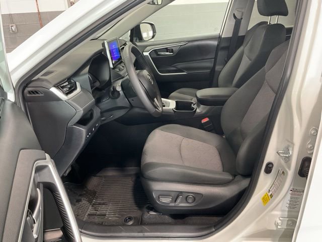 Used 2023 Toyota RAV4 XLE w/ Convenience Package image 10