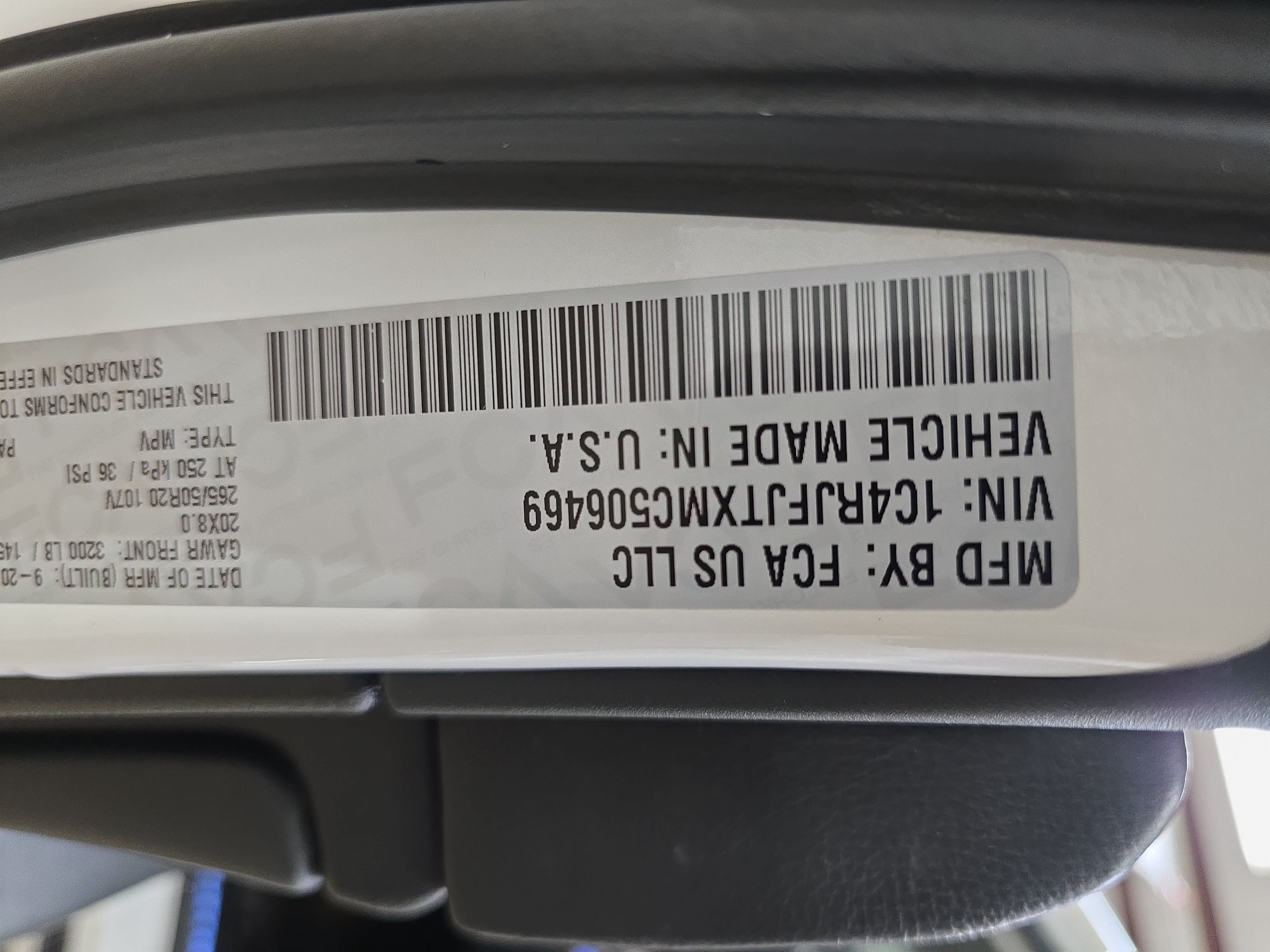 Used 2021 Jeep Grand Cherokee Summit AWD/4WD image 33