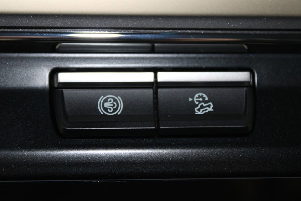 New 2026 Ford F250 Lariat w/ Black Appearance Package image 59