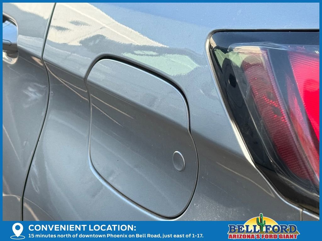 Used 2022 Ford Edge SE image 11