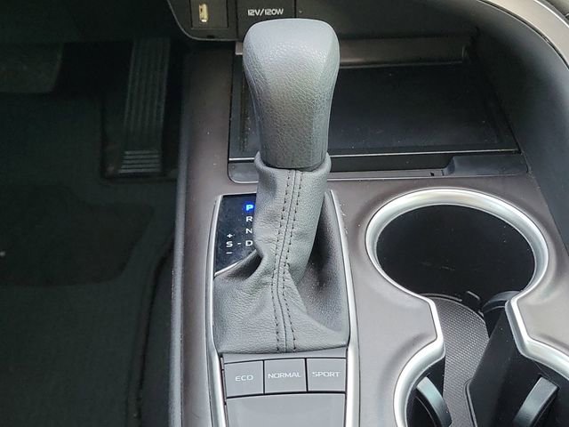 Used 2024 Toyota Camry LE image 32