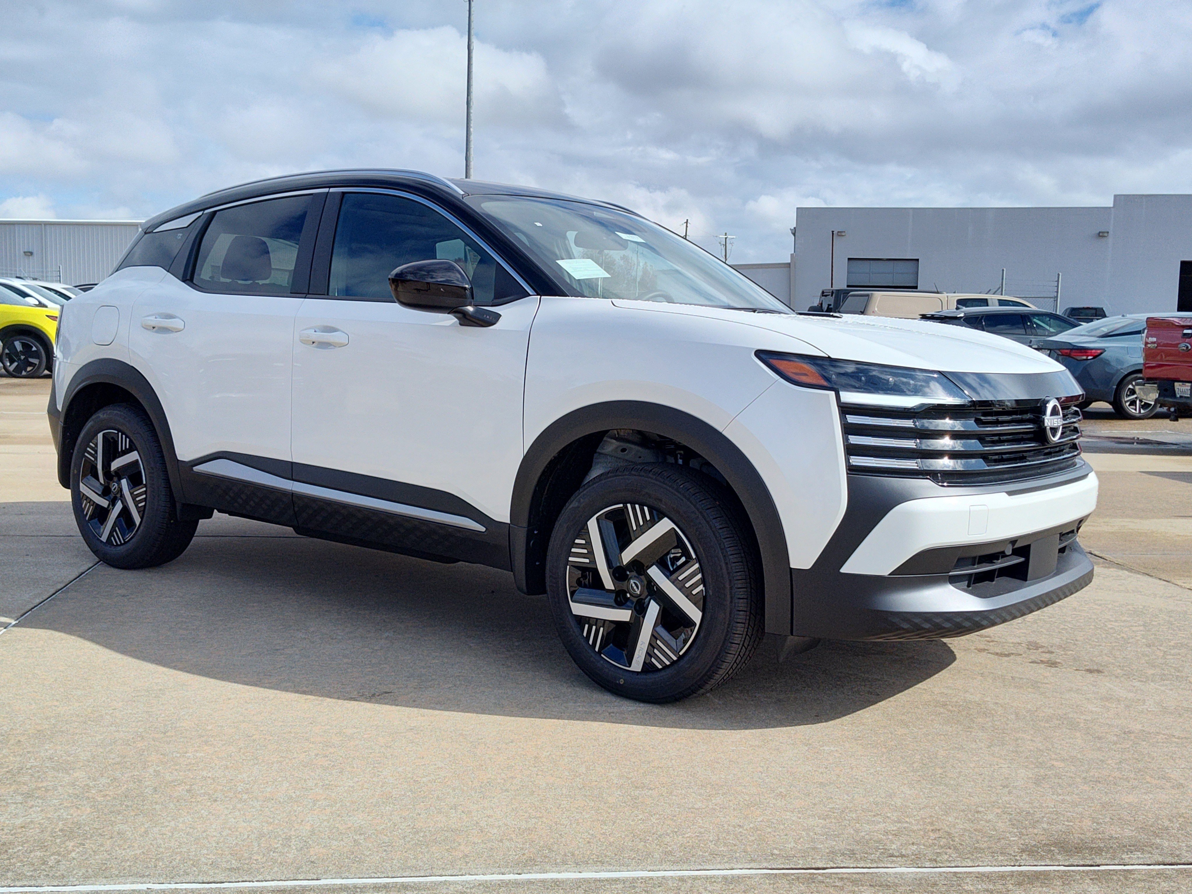 New 2026 Nissan Kicks SV w/ SV Premium Package image 5