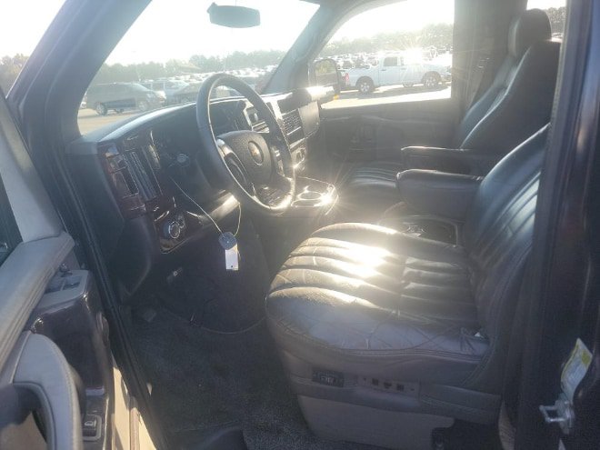 Used 2012 Chevrolet Express 1500 AWD image 11