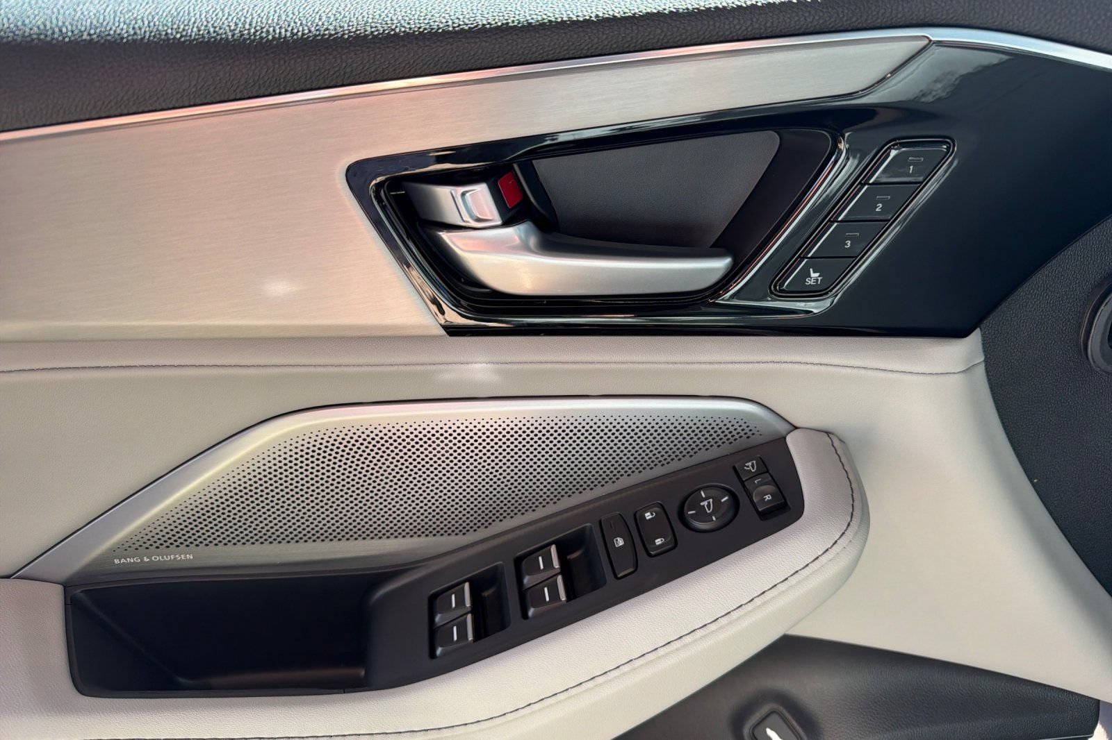 New 2026 Acura MDX w/ Technology Package AWD/4WD image 9