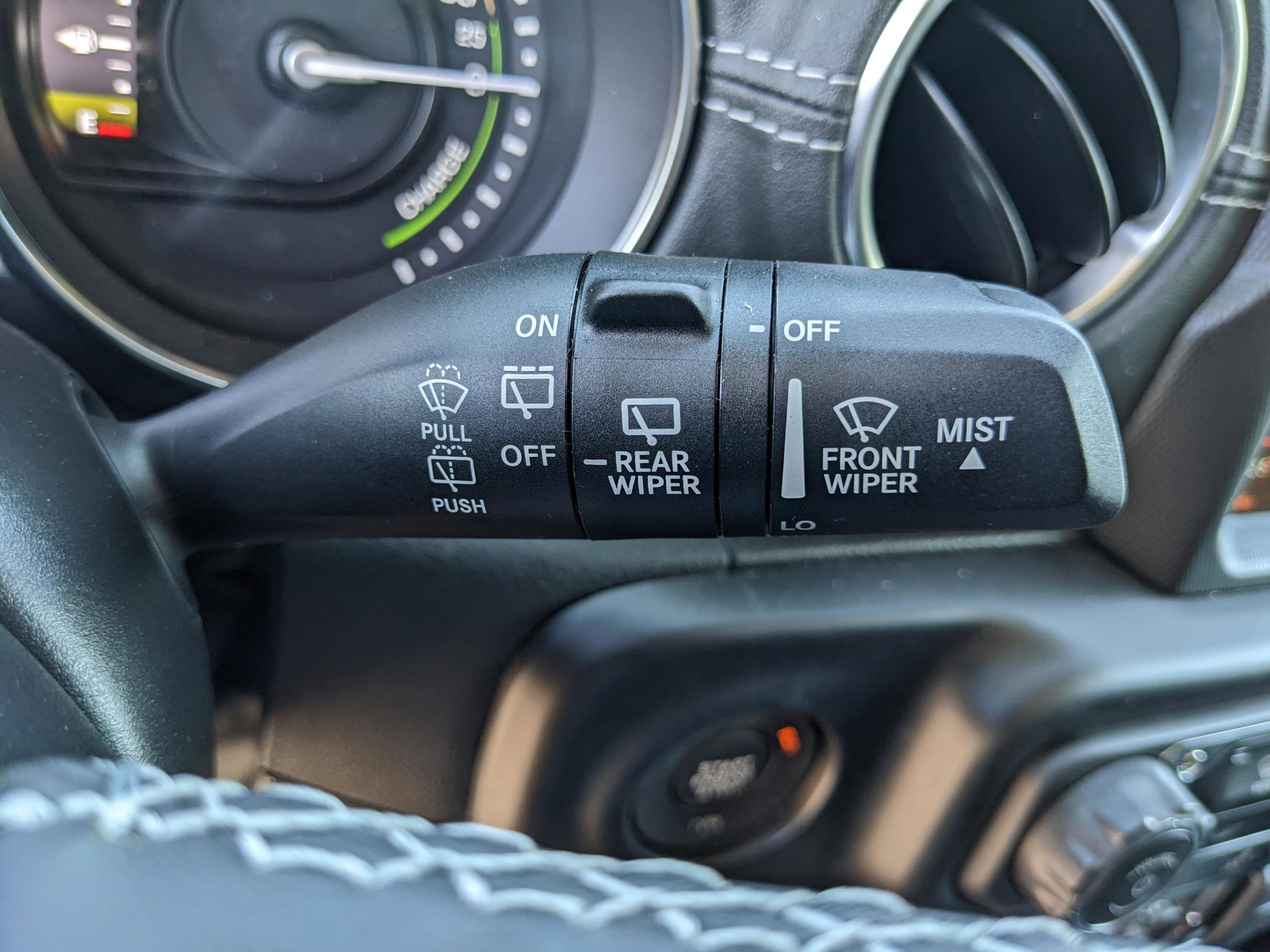 Used 2022 Jeep Wrangler Unlimited Sahara image 29