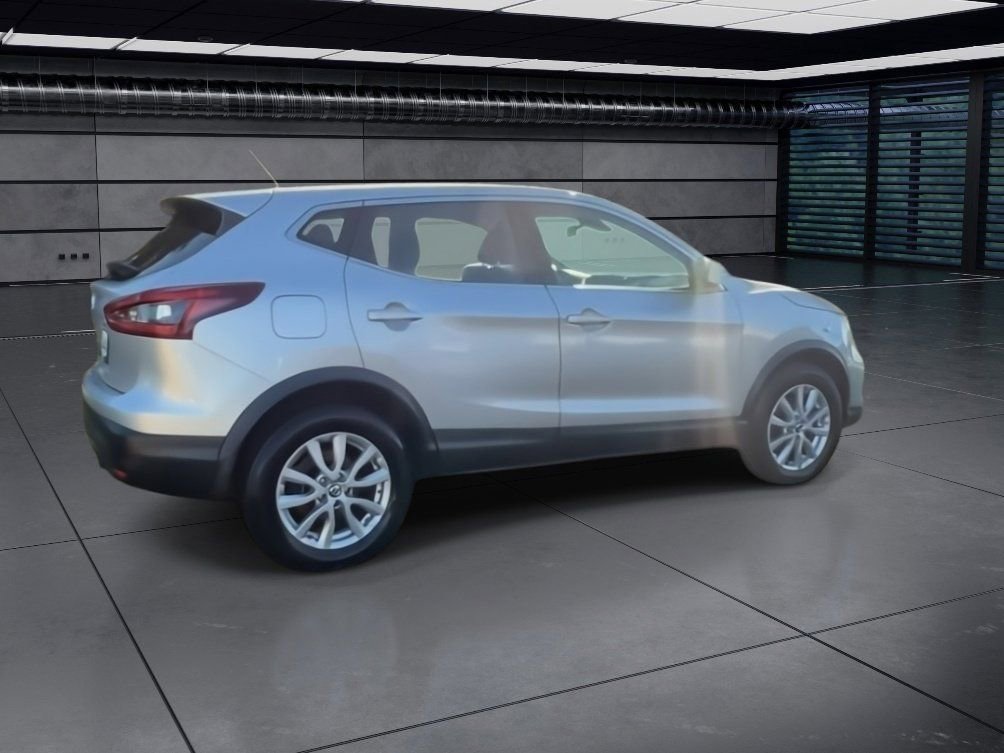 Used 2020 Nissan Rogue Sport S w/ Appearance Package image 3