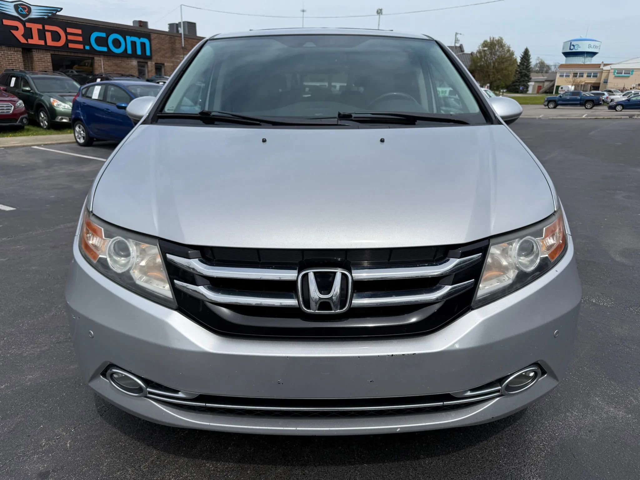 Used 2015 Honda Odyssey Touring Elite image 8