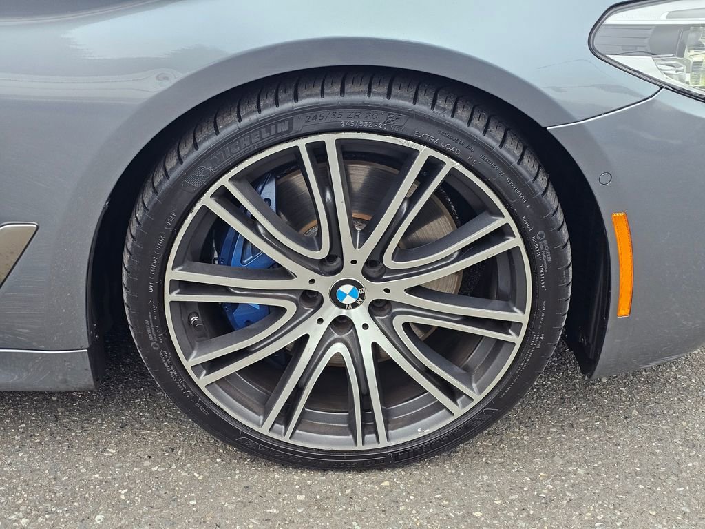 Used 2018 BMW M550i xDrive AWD/4WD image 31