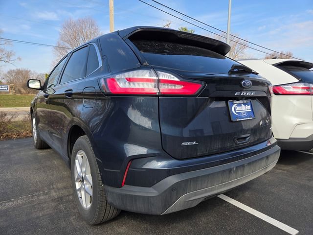 Used 2024 Ford Edge SEL w/ Convenience Package image 3