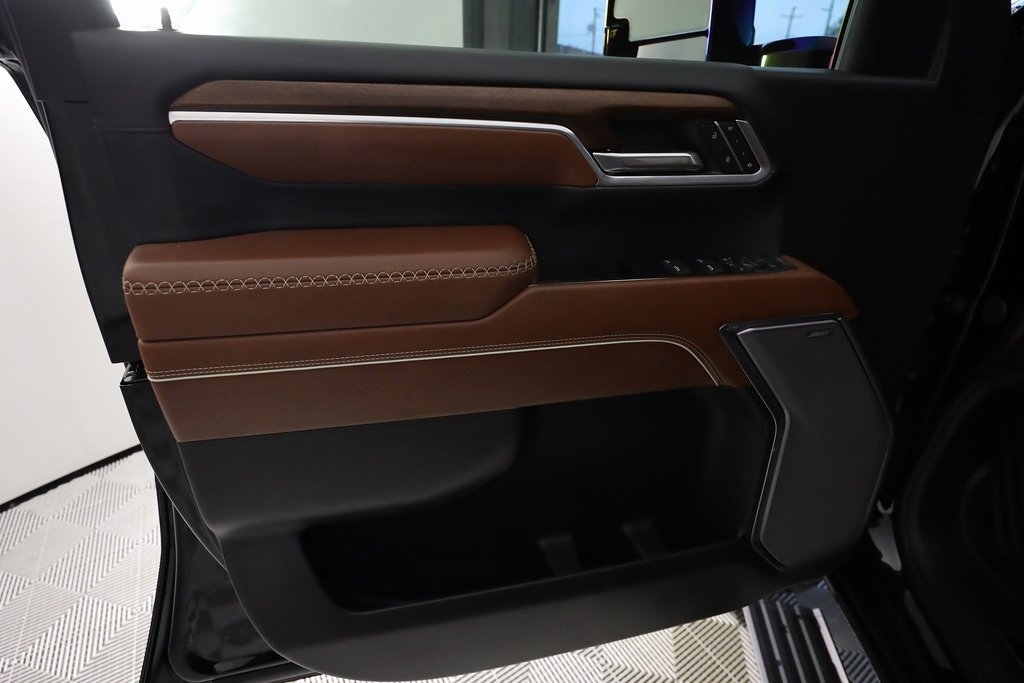 Used 2026 GMC Sierra 3500 Denali Ultimate image 16