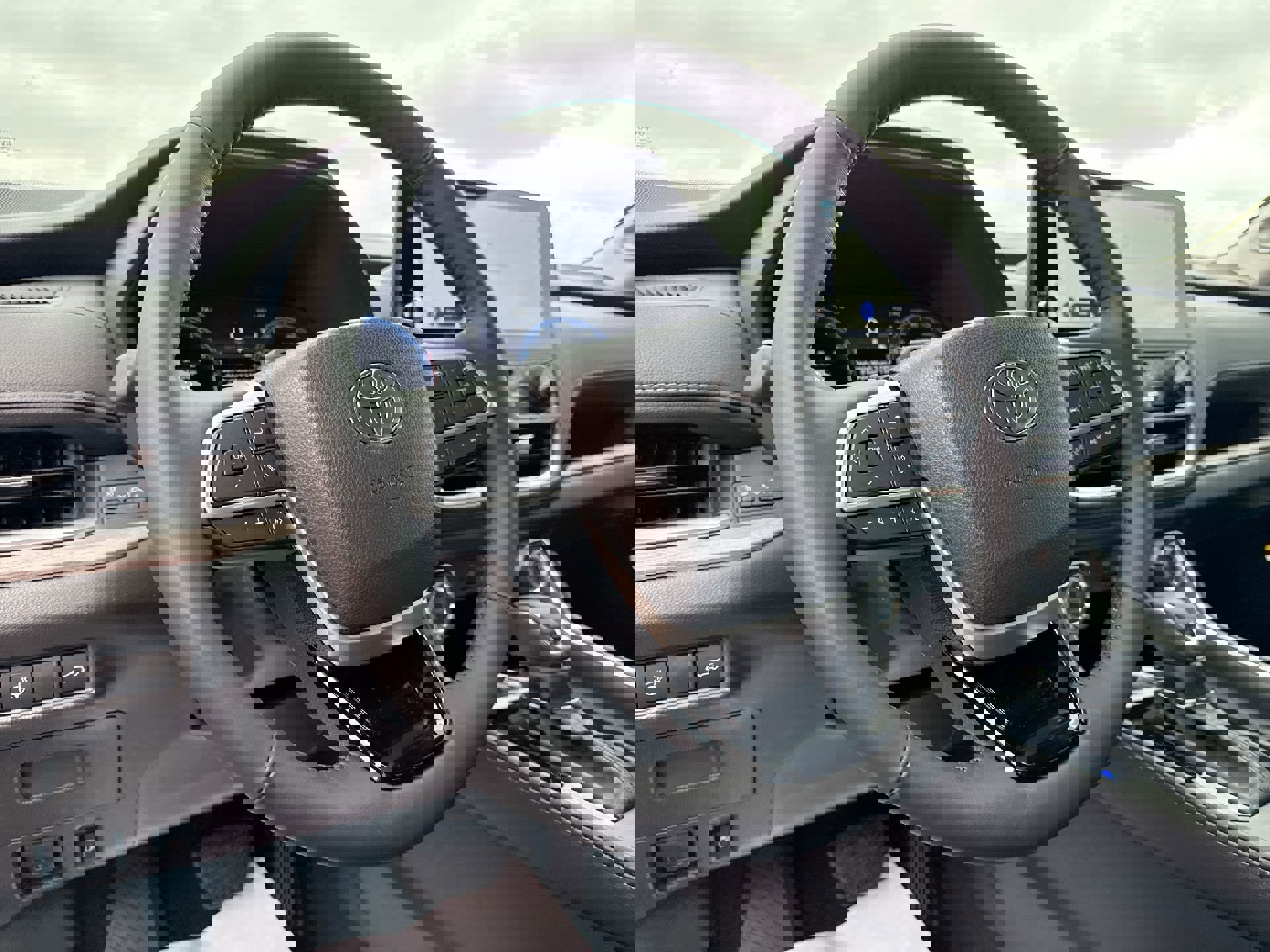 Certified 2026 Toyota Grand Highlander Platinum image 11