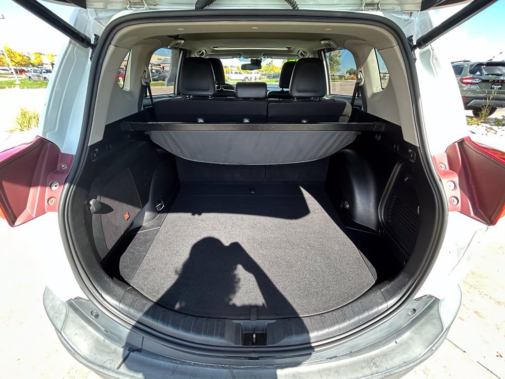 Used 2015 Toyota RAV4 Limited w/ Technology Package AWD/4WD image 28