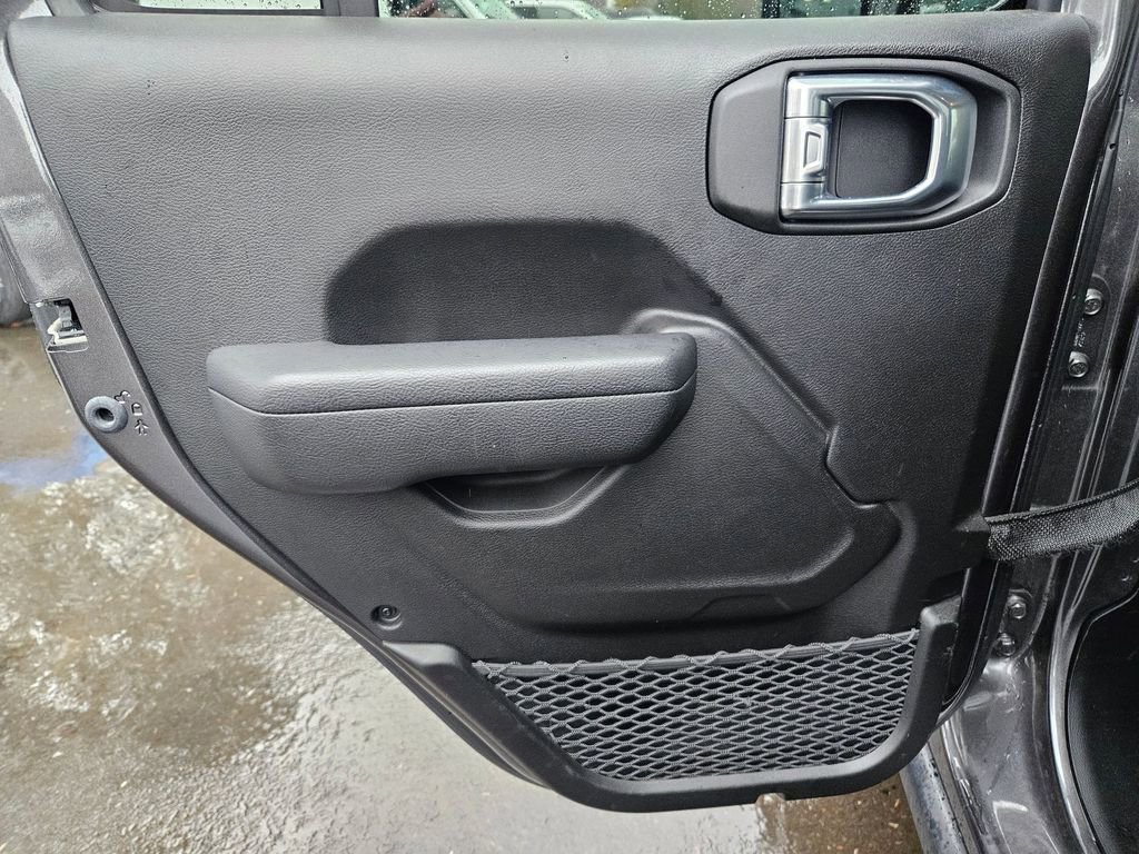 Certified 2024 Jeep Gladiator Willys image 14