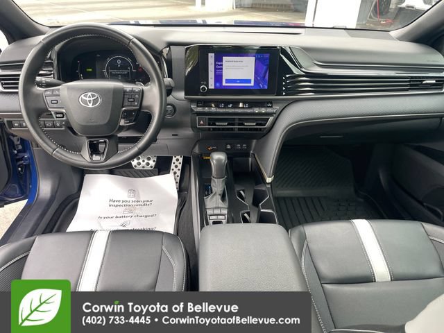 Used 2025 Toyota Camry SE FWD image 12