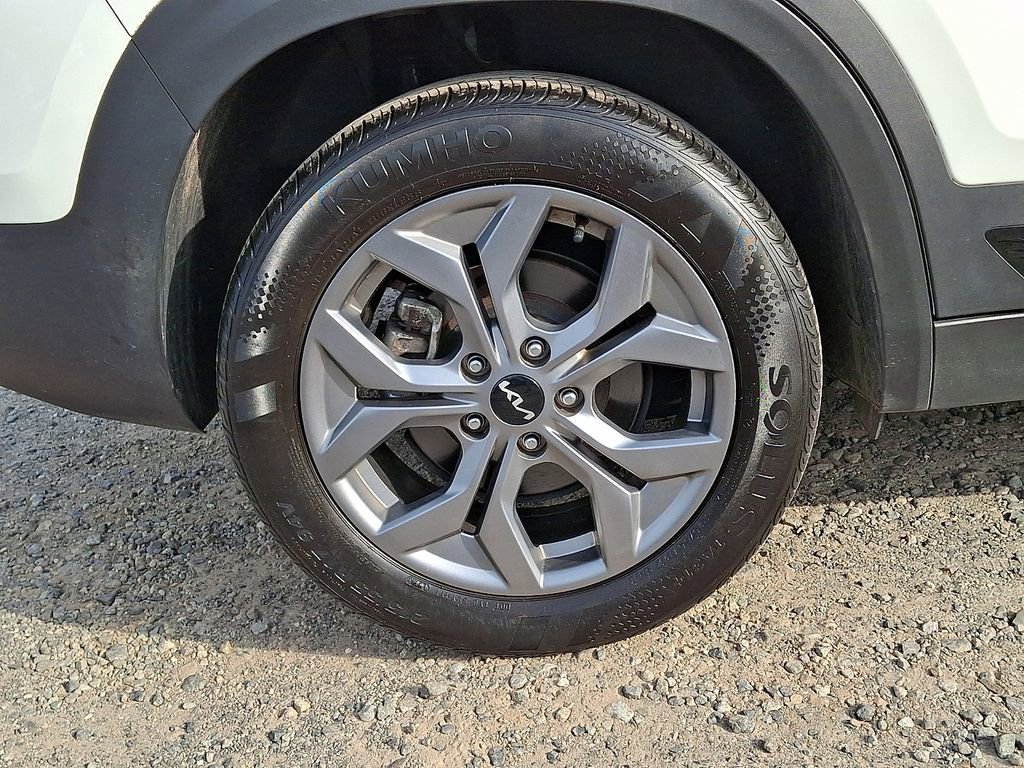 Used 2024 Kia Seltos S AWD/4WD image 34