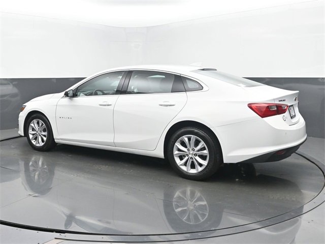 Used 2025 Chevrolet Malibu LT image 3