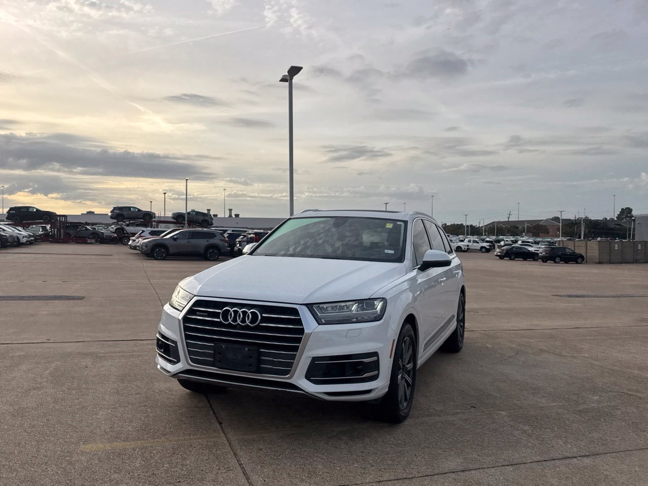 Used 2019 Audi Q7 3.0T Prestige AWD/4WD image 9