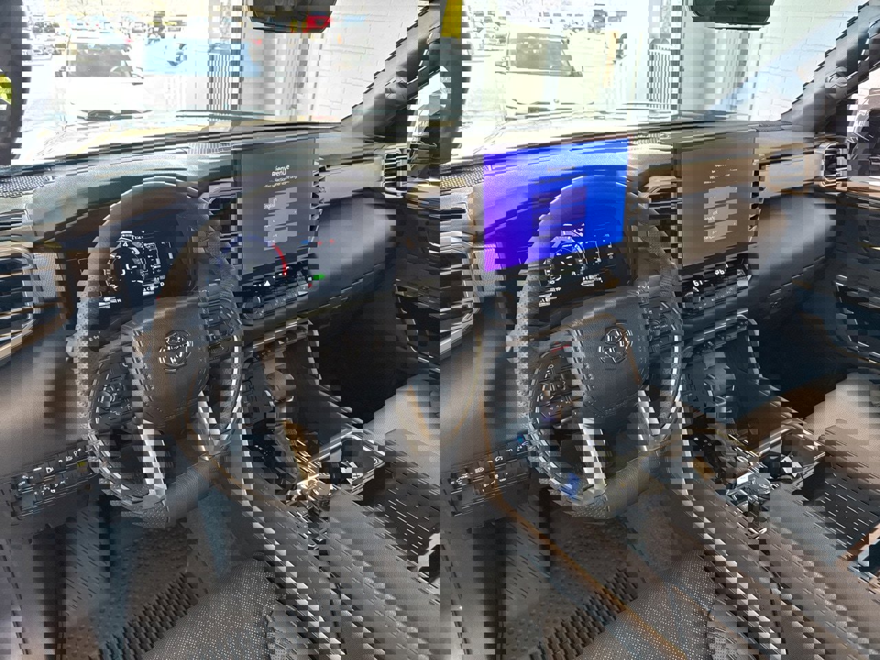 Used 2025 Toyota Tundra Limited image 16