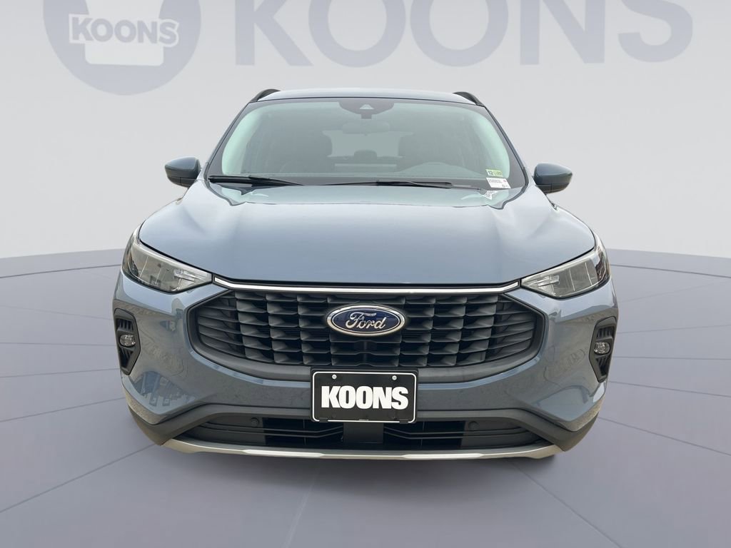 Used 2025 Ford Escape SE FWD image 11
