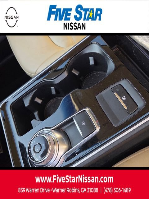 Used 2020 Ford Edge SEL image 24