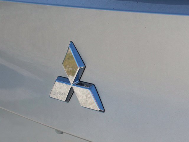 New 2026 Mitsubishi Outlander SE FWD image 13