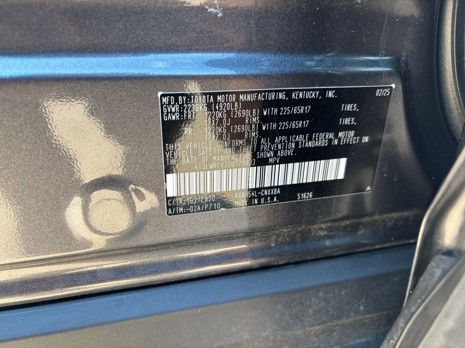 Used 2025 Toyota RAV4 LE image 28