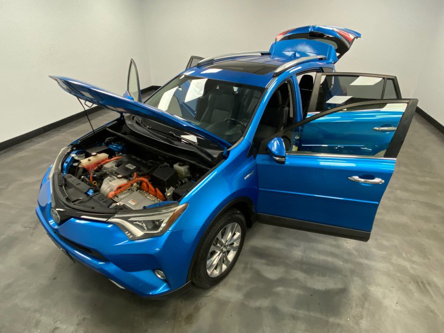 Used 2017 Toyota RAV4 Limited w/ Advanced Technology Package image 47