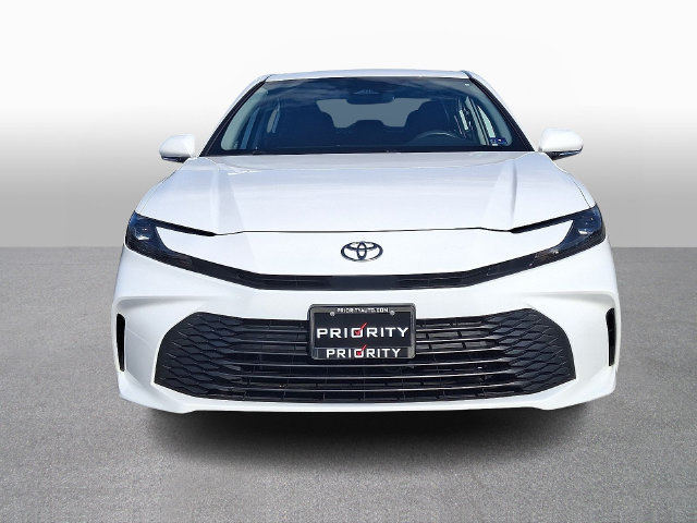 Used 2025 Toyota Camry LE FWD image 2