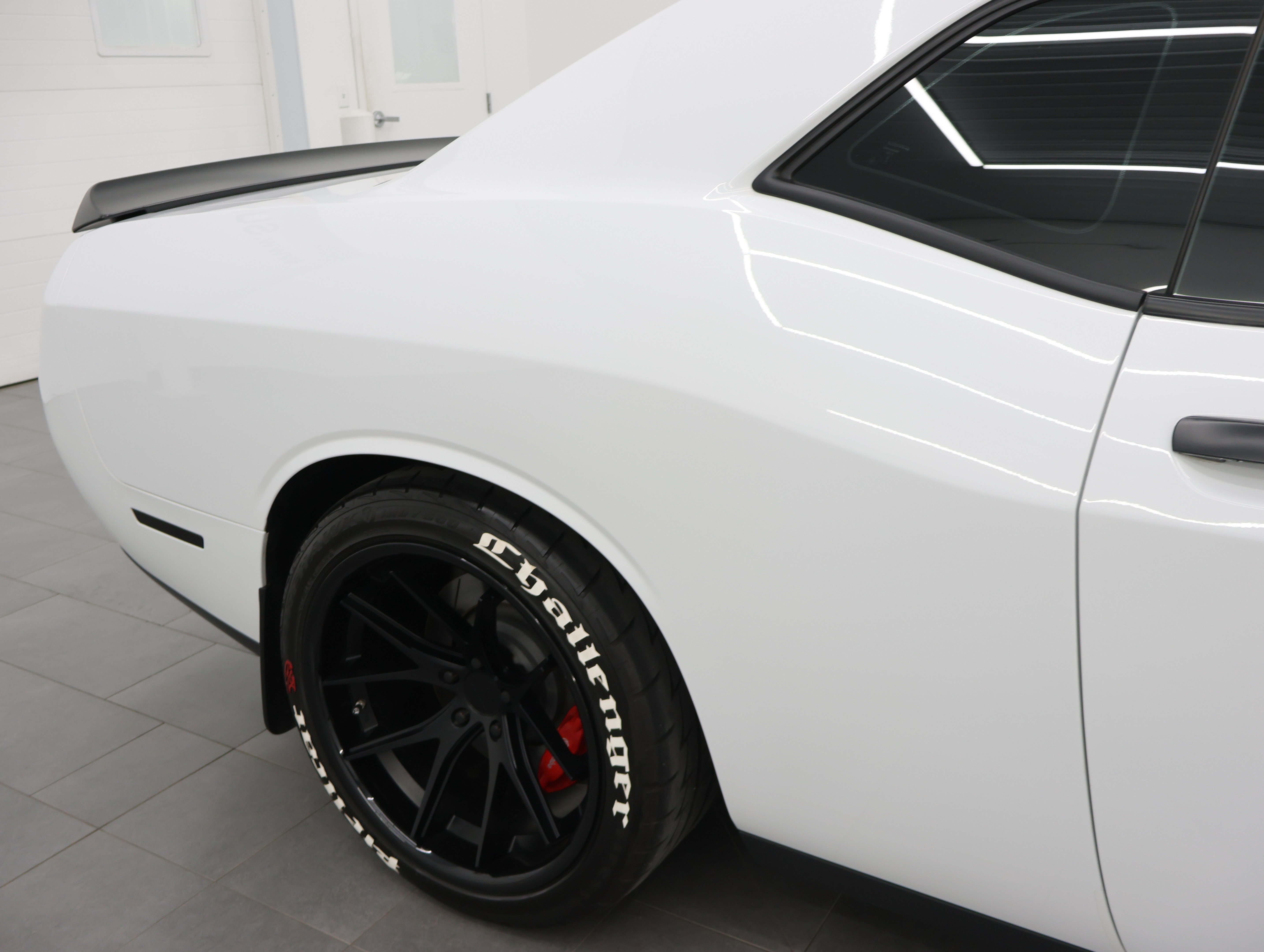 Used 2017 Dodge Challenger SRT Hellcat RWD image 26