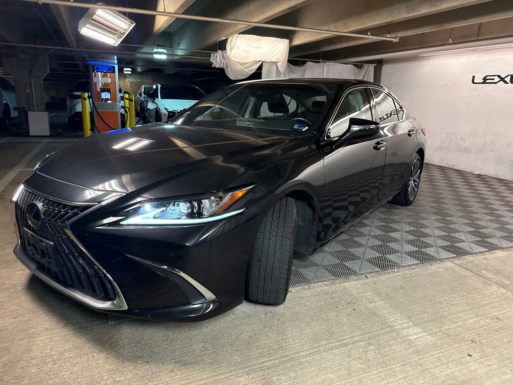 Used 2022 Lexus ES 350 w/ Premium Package FWD image 3